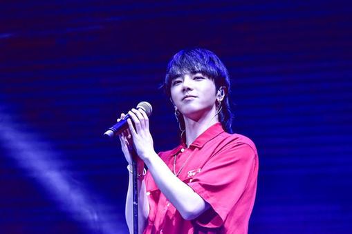 上海热线财经频道--“火星弟弟”华晨宇代言 三星Galaxy A9 Star重视年轻人