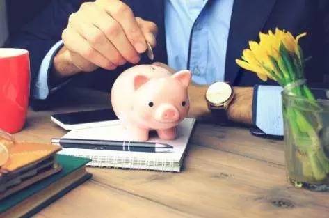 上海热线财经频道--在上海,缴满了15年的社保,