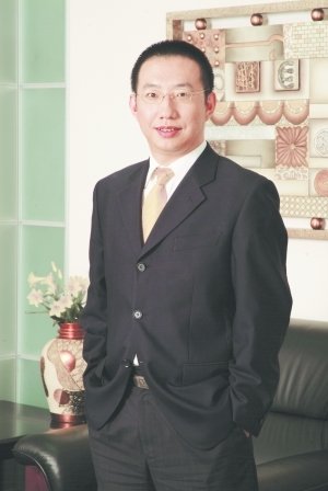 上海热线财经频道-- 国泰基金张玮:精选成长意