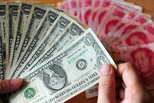 上海热线财经频道-- 亚洲美元短缺提高人民币地