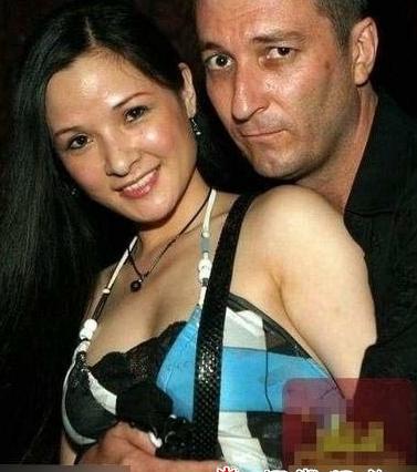 上海热线财经频道-- <em>嫁</em>给<em>外国人</em>成风气?中国女