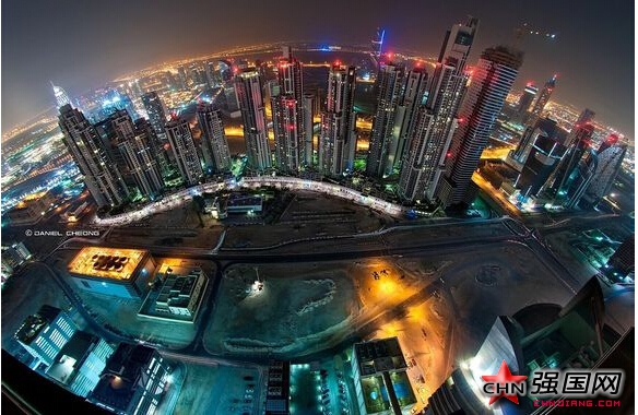 上海热线财经频道-- 迪拜福利有多好?有中国人