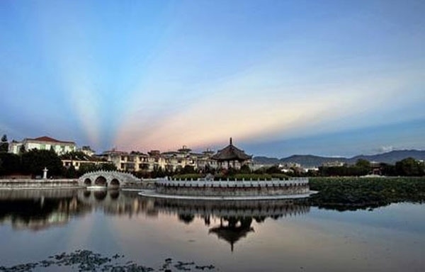 上海热线财经频道-- 中国最美宜居小县城榜单出