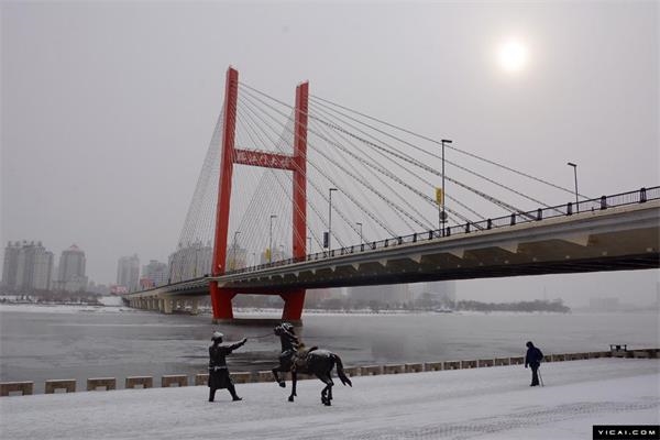 上海热线财经频道--世纪寒潮来袭! 中国哪里最