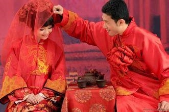 上海热线财经频道--中国人结婚要花多少钱?看