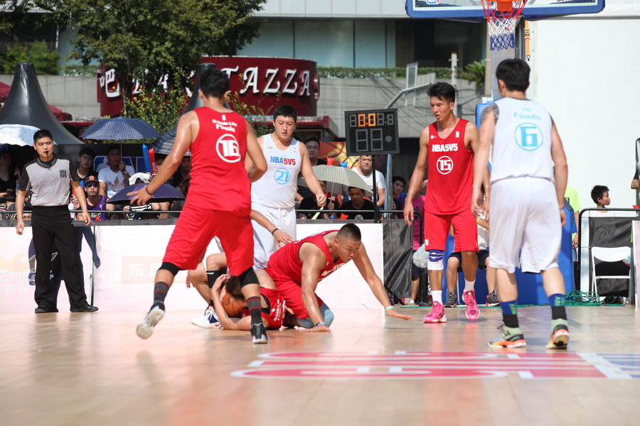 上海热线财经频道--2016 NBA5V5上海总决赛,
