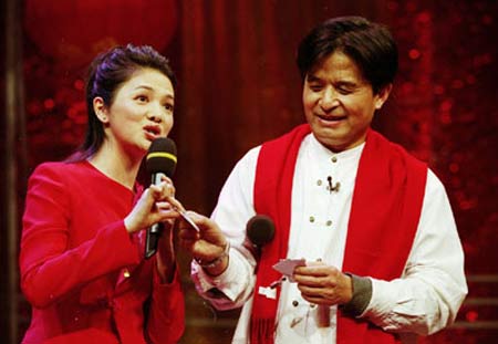 主持人毕福剑去世原因_cctv主持人毕福剑收入