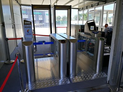 上海热线财经频道--同方威视安全卫士护航20