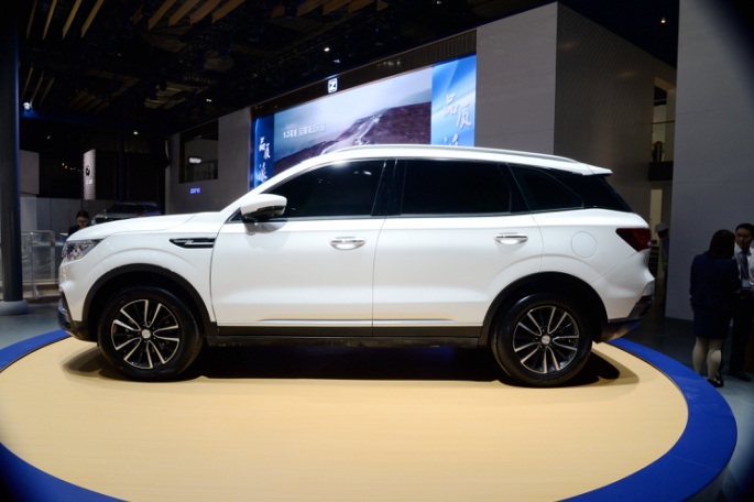 上海热线财经频道--【行圆汽车大全】众泰T50