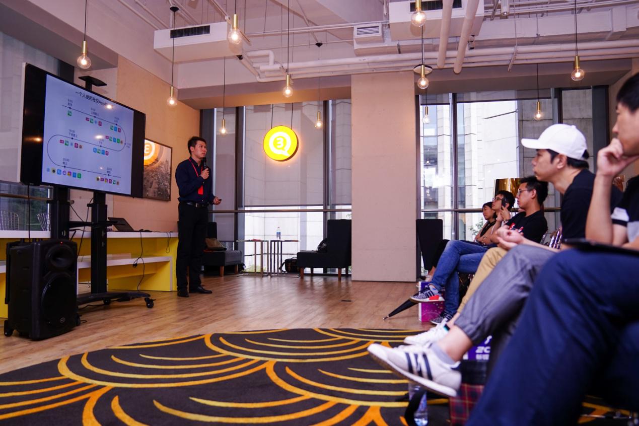 上海热线财经频道--2017年新媒体新商机论坛暨