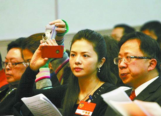 收入证明范本_支出收入表格_央视员工收入