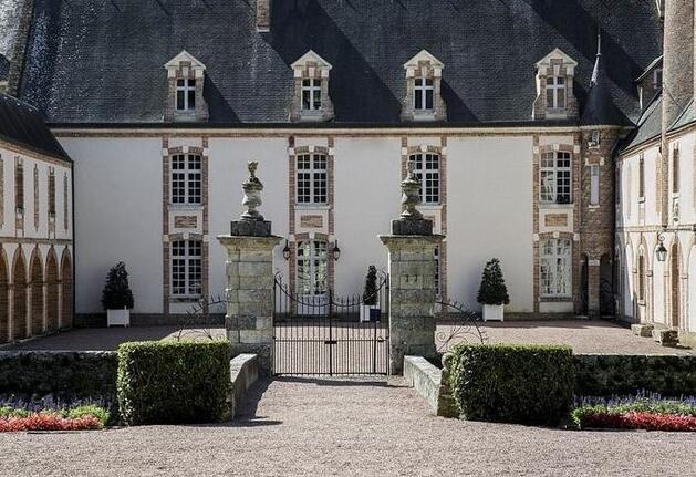 法国价值4000万豪华城堡拍卖 起拍价仅7.9元！