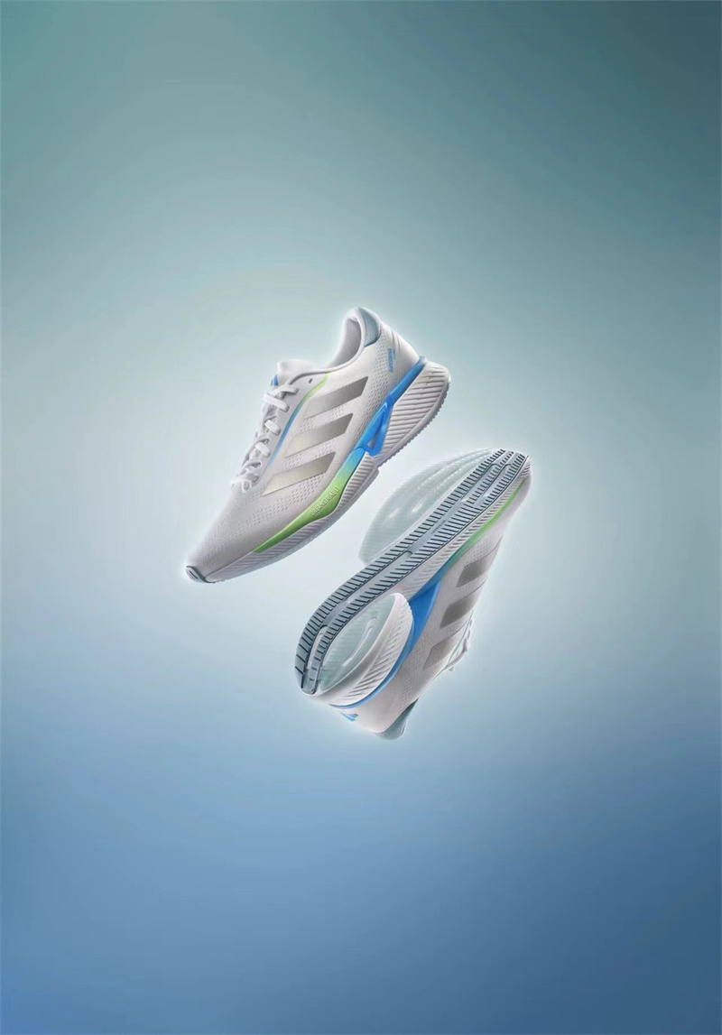阿迪达斯推出supernova超星动系列为舒适慢跑打造