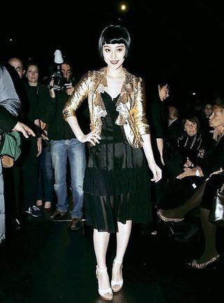 【图】揭秘明星真假"偷拍"照内幕