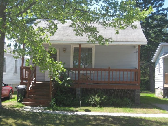 中国人欲抄底的美国底特律1美元房啥样(组图)