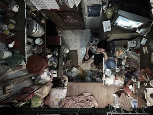 香港贫民窟里的非人生活一面