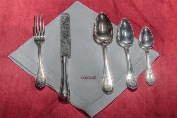 美国一售价2000万人民币的百年豪宅