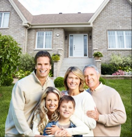 华人寄宿国外家庭超苦逼 房租贵1天吃一片肉