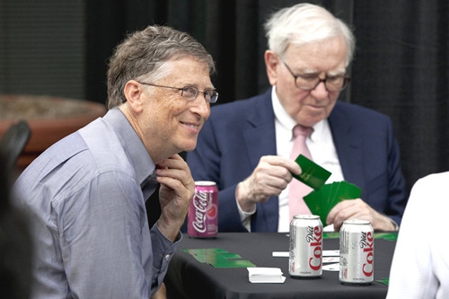 盖茨和巴菲特忘年交25年 刚认识时竟是这样的!